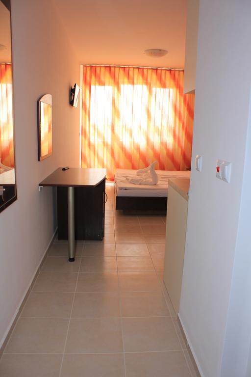 Studio avec Balcon (2 Adultes)